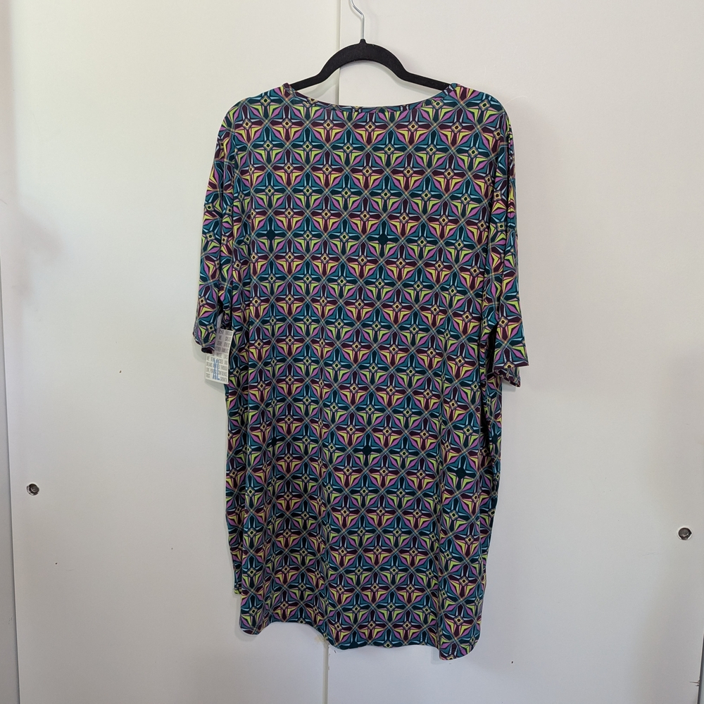 Geometric Patterned Women's Top - image 3